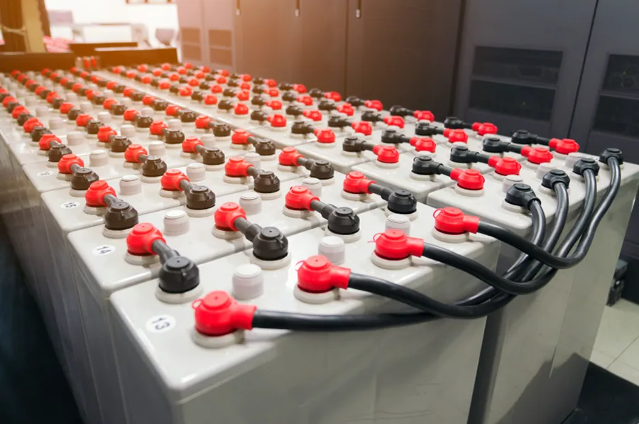 Banco de baterías para almacenamiento de energía