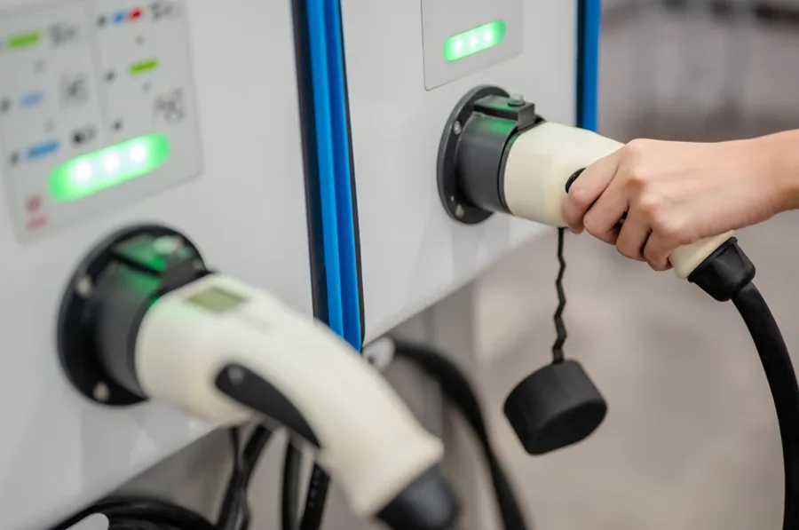 Conector de carga para auto eléctrico