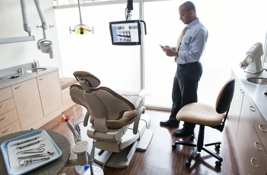 Sillón dental en un consultorio